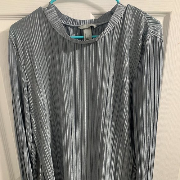 H&M Satin Pleated Blouse - Picture 1 of 2